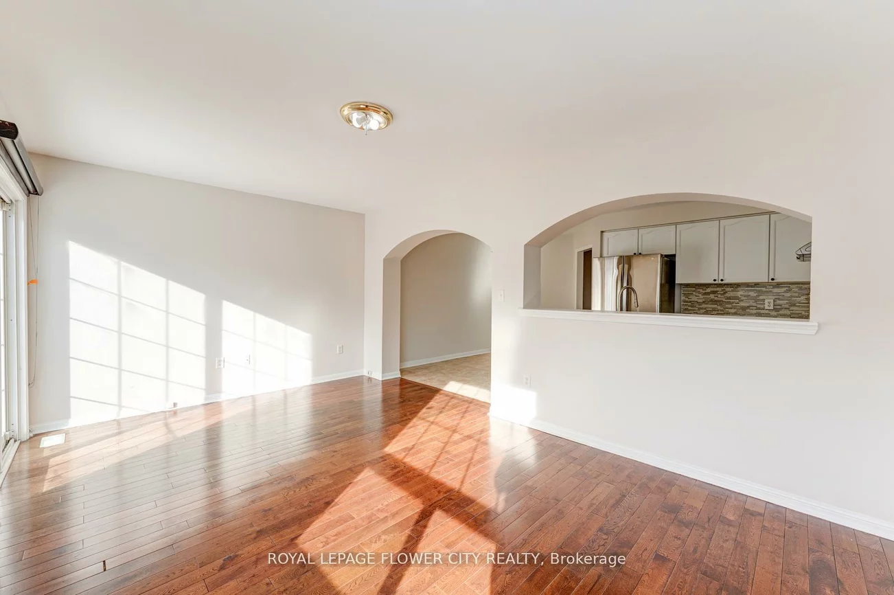 80, Dwyer, Gore Industrial North, Brampton