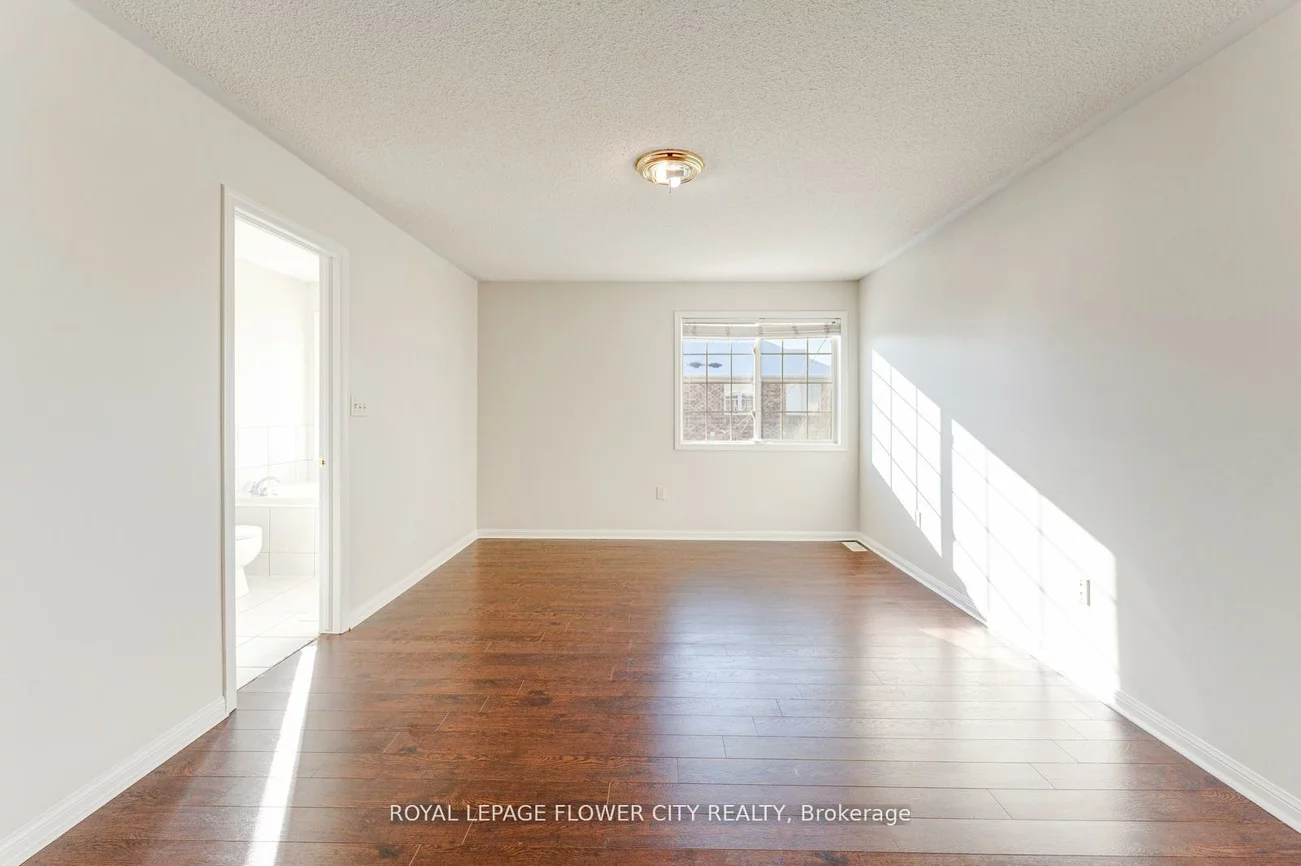 80, Dwyer, Gore Industrial North, Brampton