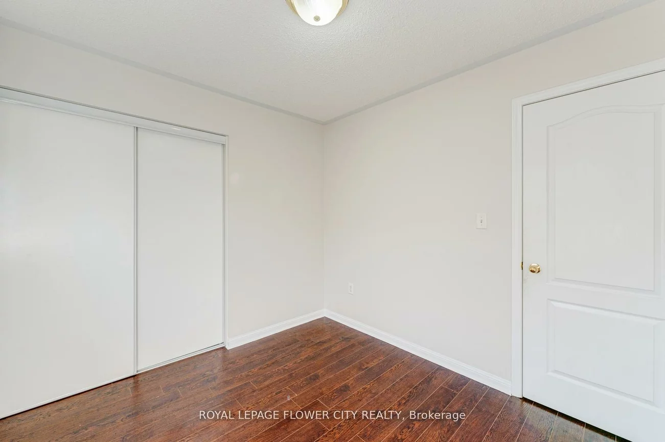 80, Dwyer, Gore Industrial North, Brampton