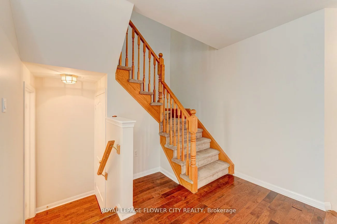 80, Dwyer, Gore Industrial North, Brampton