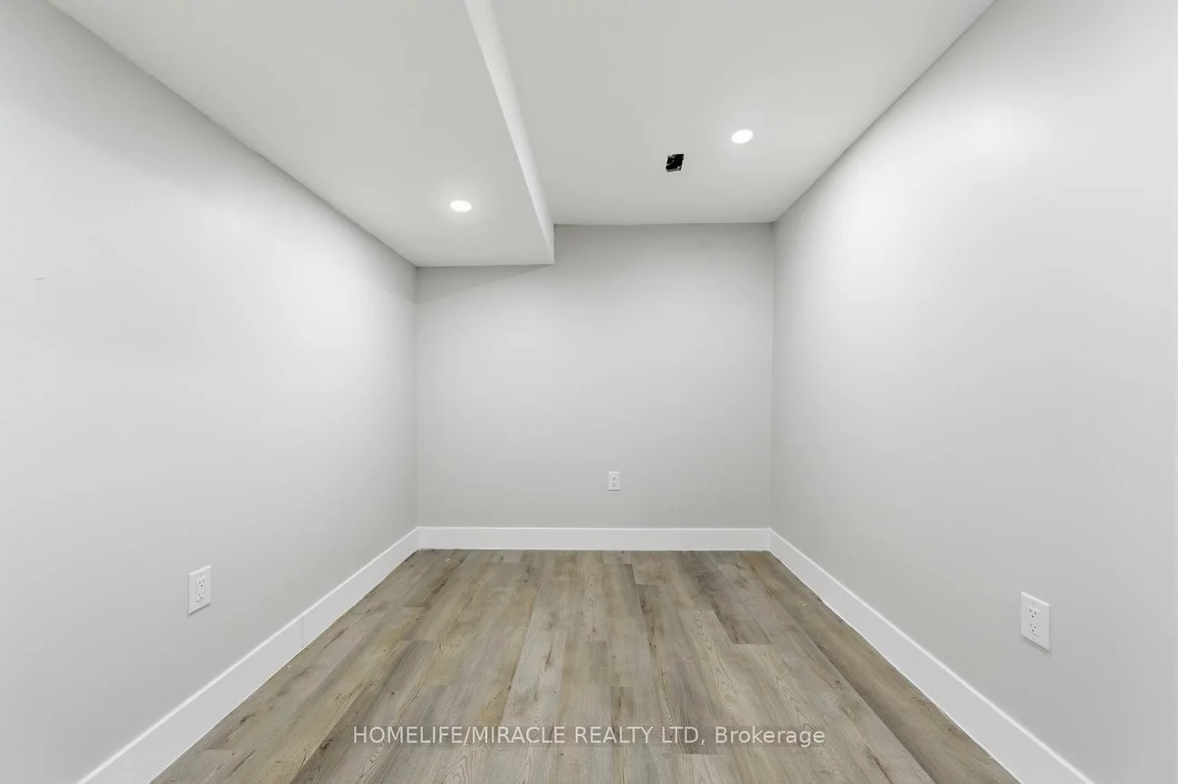 99, Spicebush, Credit Valley, Brampton