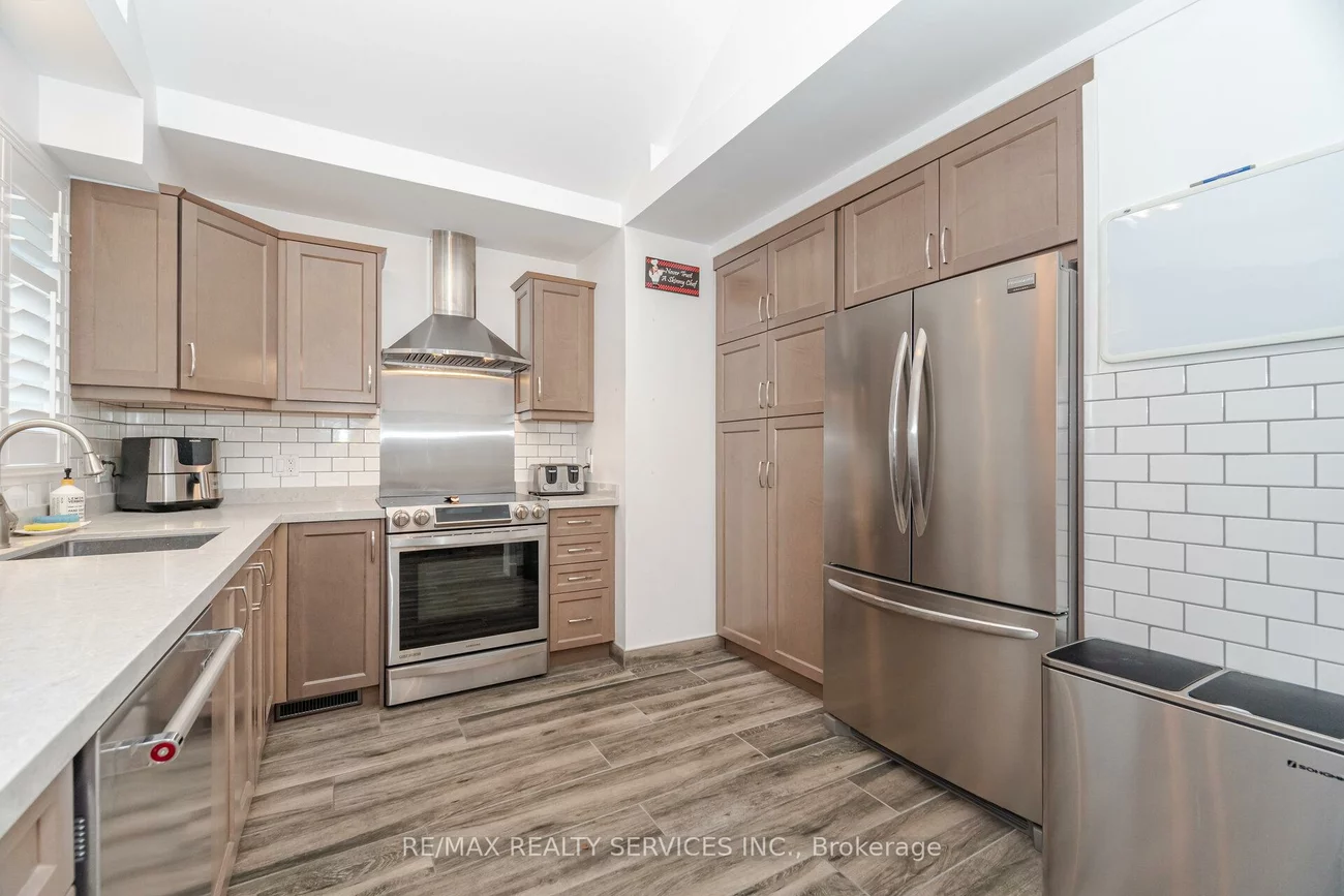 234, Elizabeth, Brampton South, Brampton