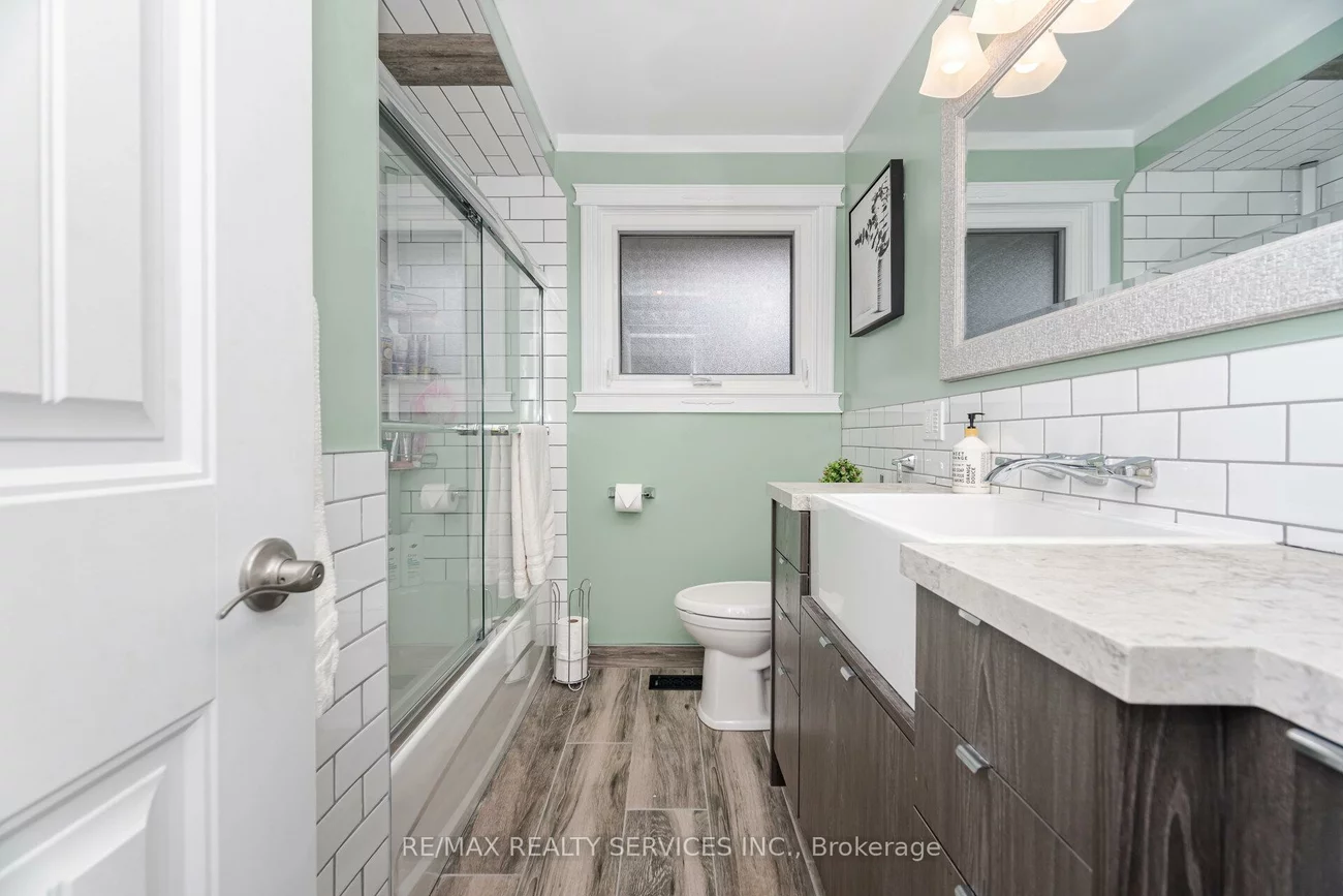 234, Elizabeth, Brampton South, Brampton