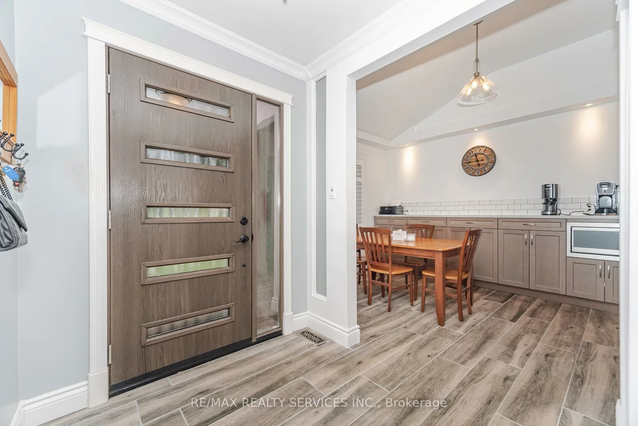 234, Elizabeth, Brampton South, Brampton