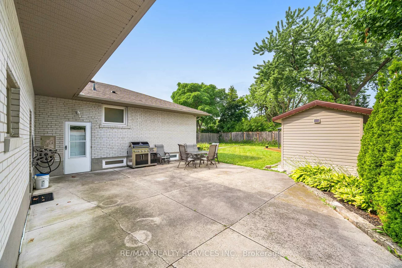 234, Elizabeth, Brampton South, Brampton