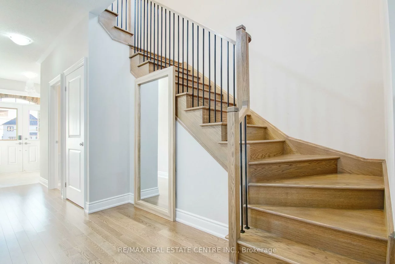 14, Ixworth, Bram West, Brampton