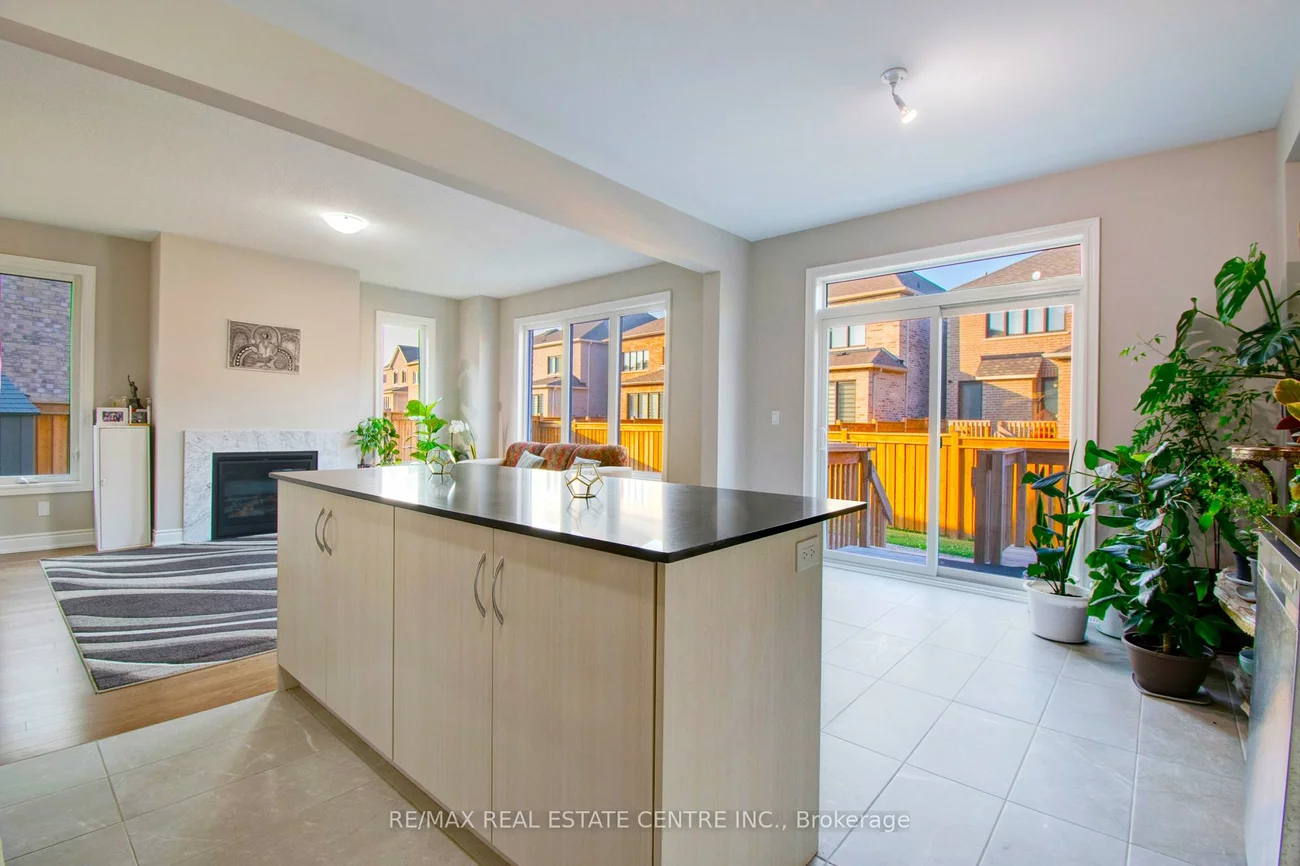 14, Ixworth, Bram West, Brampton