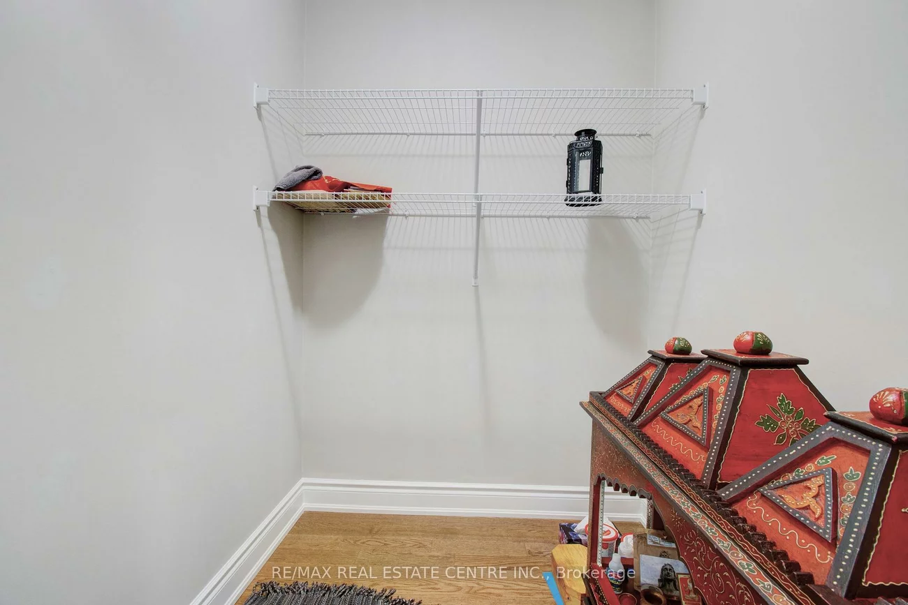 14, Ixworth, Bram West, Brampton