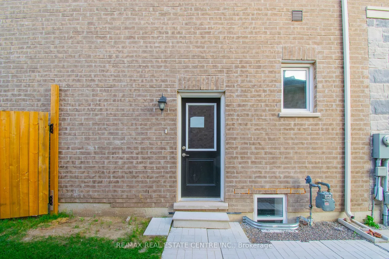 14, Ixworth, Bram West, Brampton