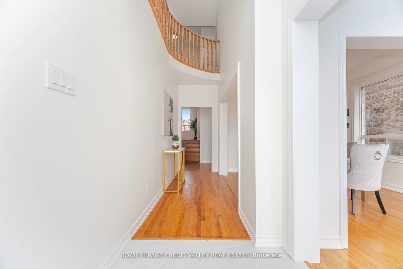 70, Blue Diamond, Bramalea North Industrial, Brampton