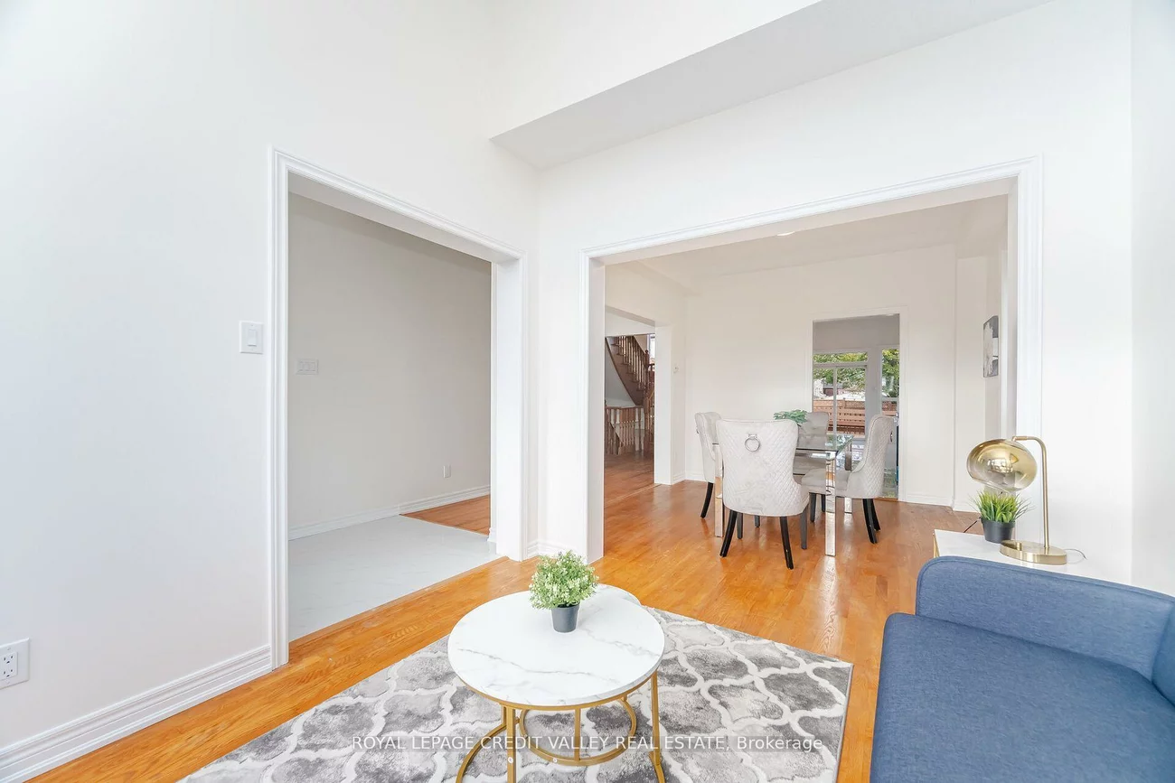 70, Blue Diamond, Bramalea North Industrial, Brampton