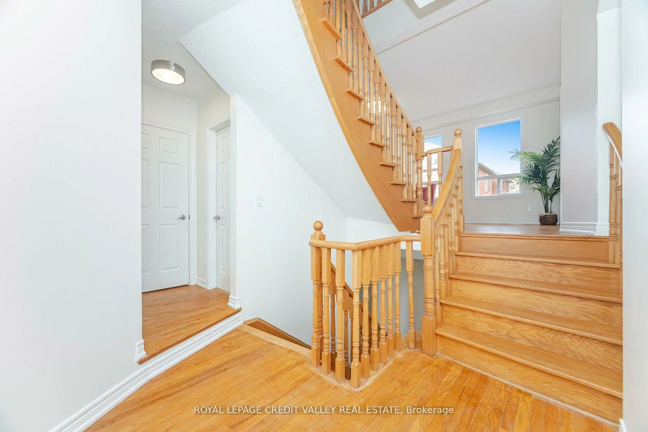 70, Blue Diamond, Bramalea North Industrial, Brampton