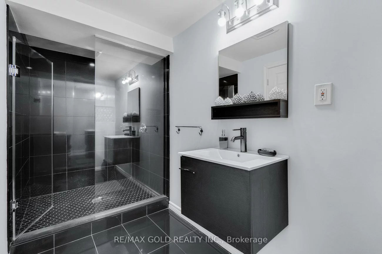 5, Furrows, Heart Lake West, Brampton