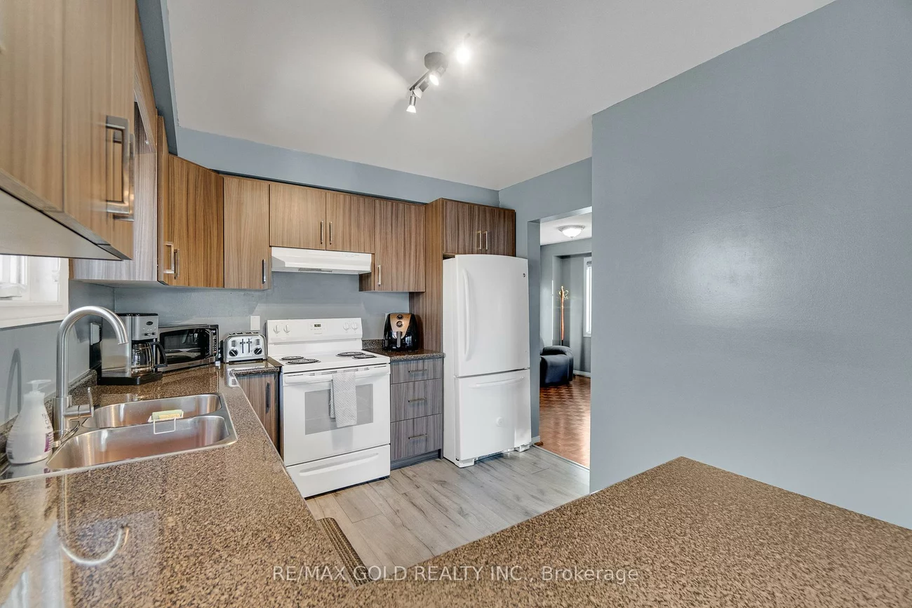 5, Furrows, Heart Lake West, Brampton