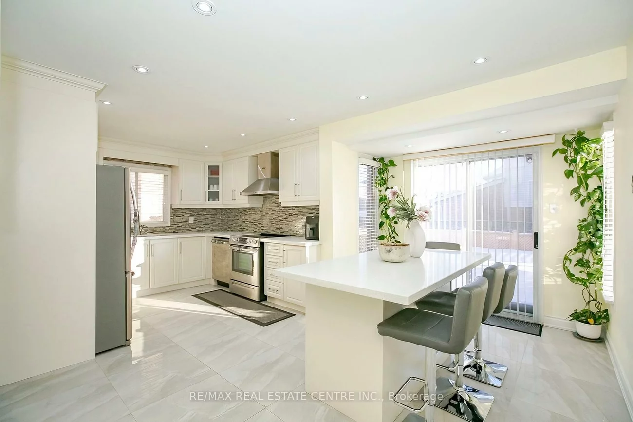 37, Duggan, Fletcher's West, Brampton