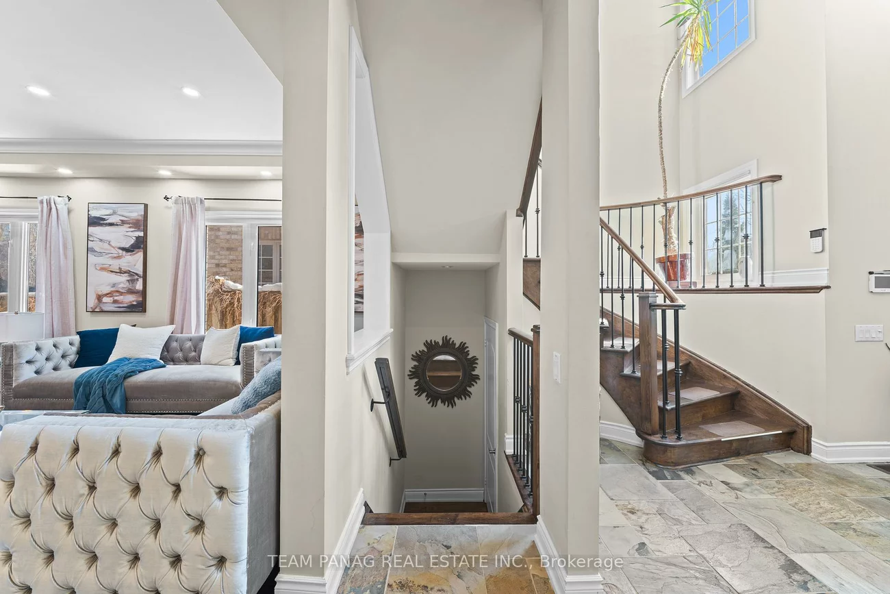 9, Sorbonne, Vales of Castlemore North, Brampton