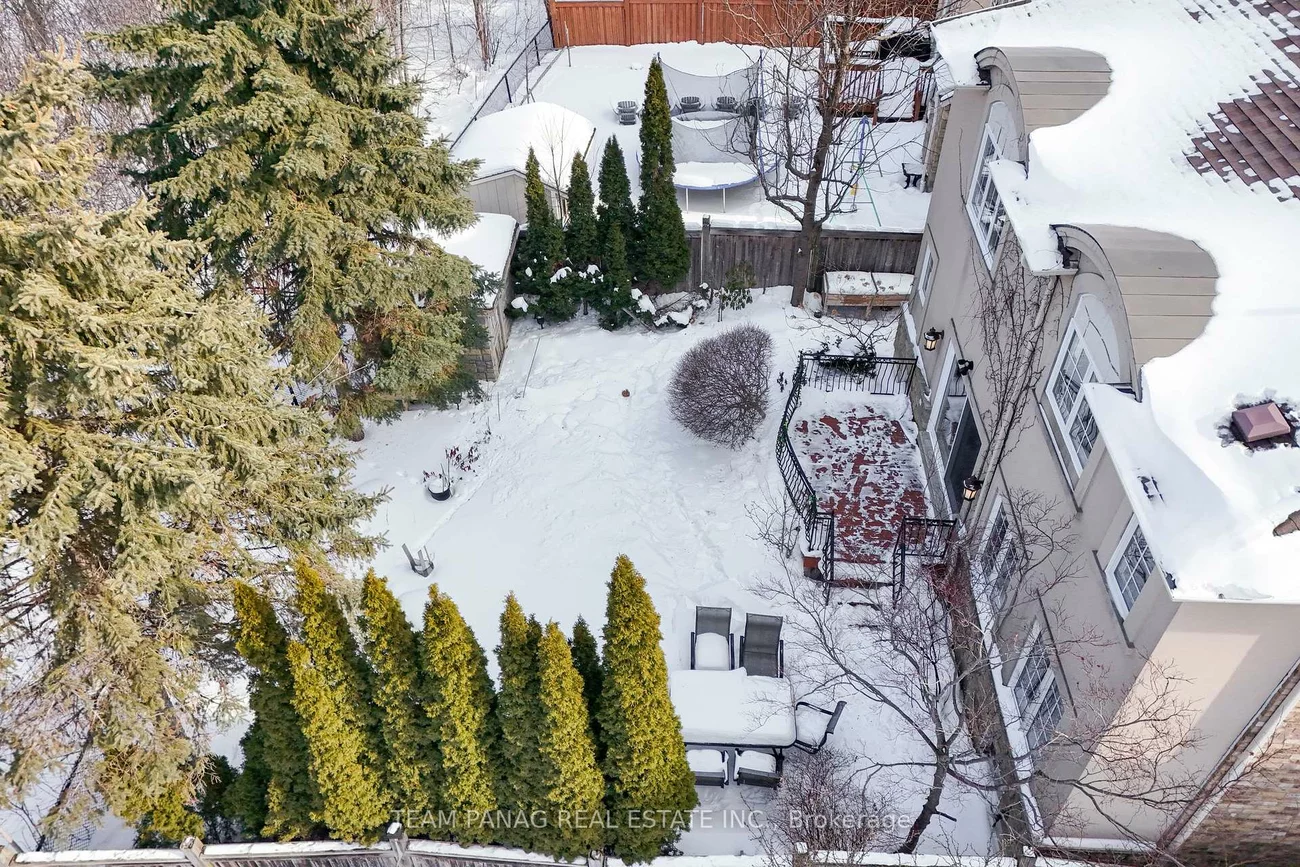 9, Sorbonne, Vales of Castlemore North, Brampton