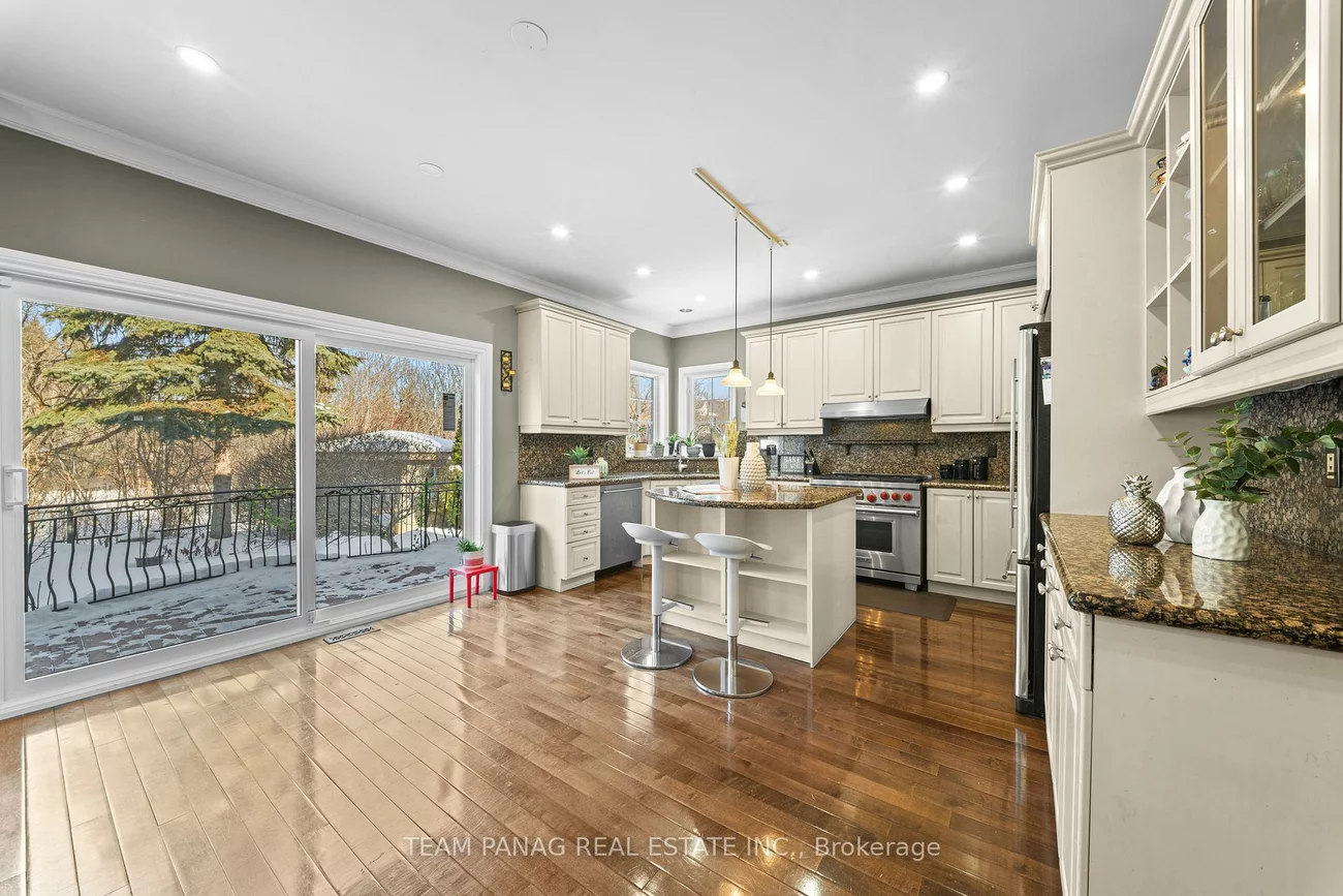 9, Sorbonne, Vales of Castlemore North, Brampton