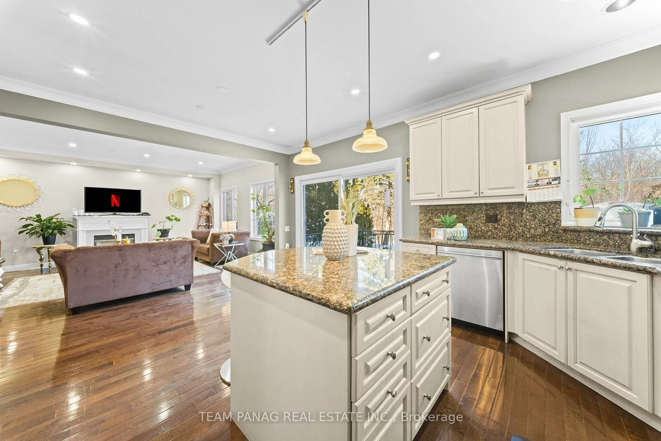 9, Sorbonne, Vales of Castlemore North, Brampton