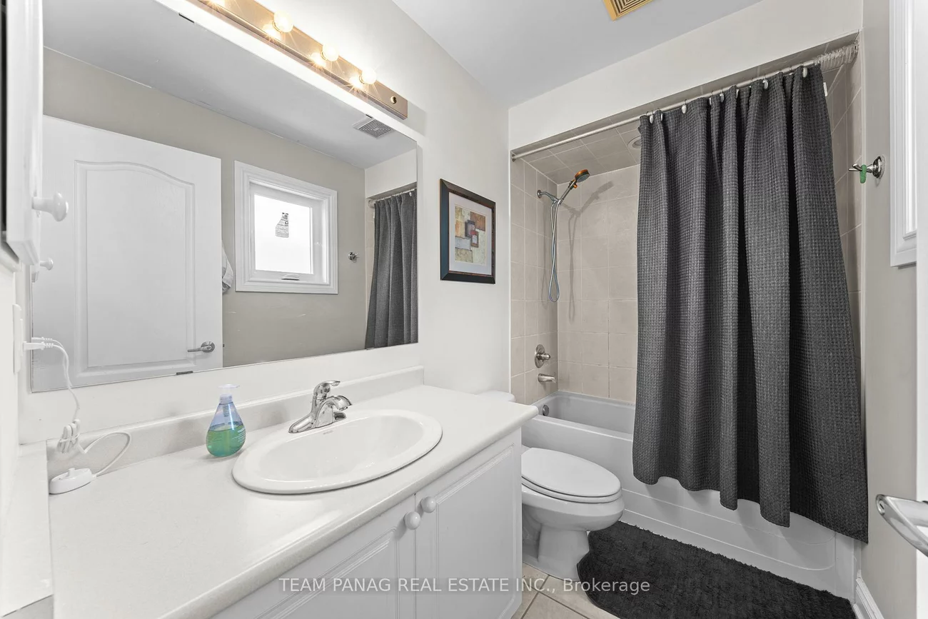 9, Sorbonne, Vales of Castlemore North, Brampton