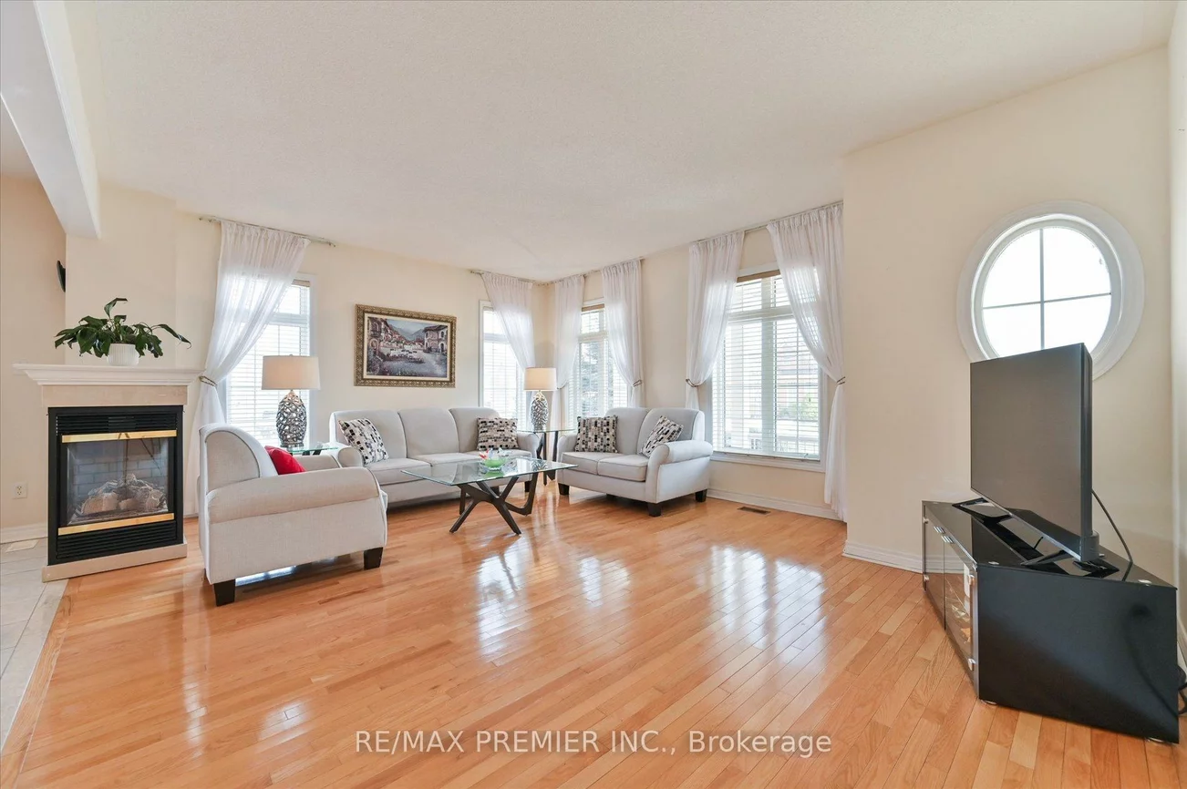 10, Leparc, Vales of Castlemore North, Brampton