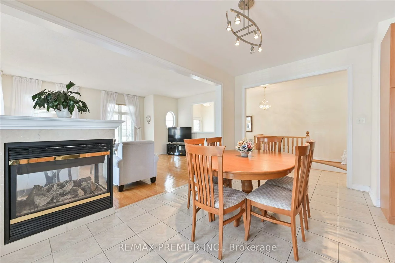 10, Leparc, Vales of Castlemore North, Brampton