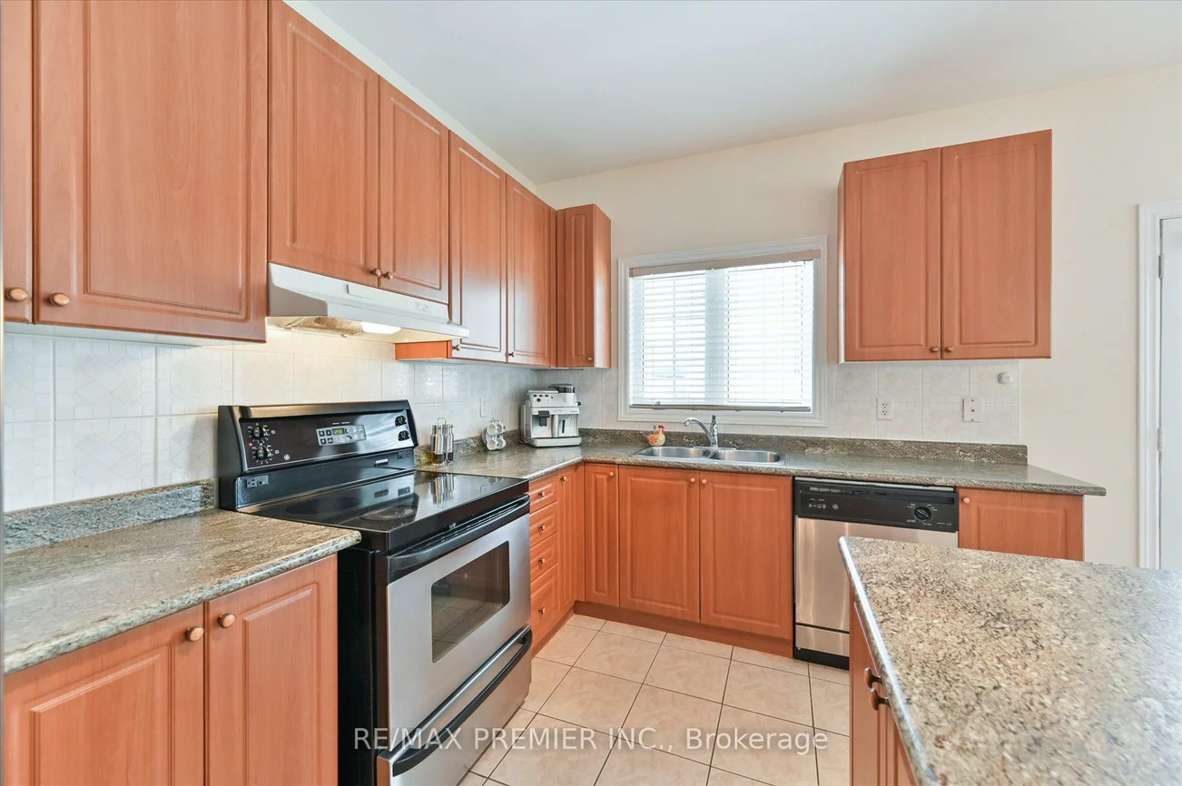 10, Leparc, Vales of Castlemore North, Brampton