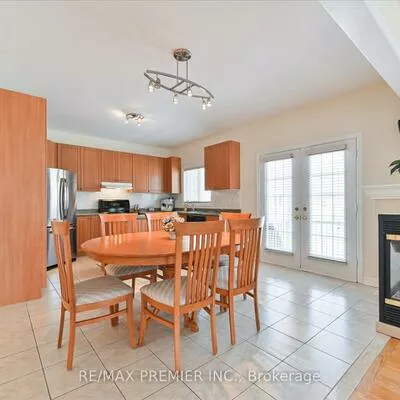 10, Leparc, Vales of Castlemore North, Brampton