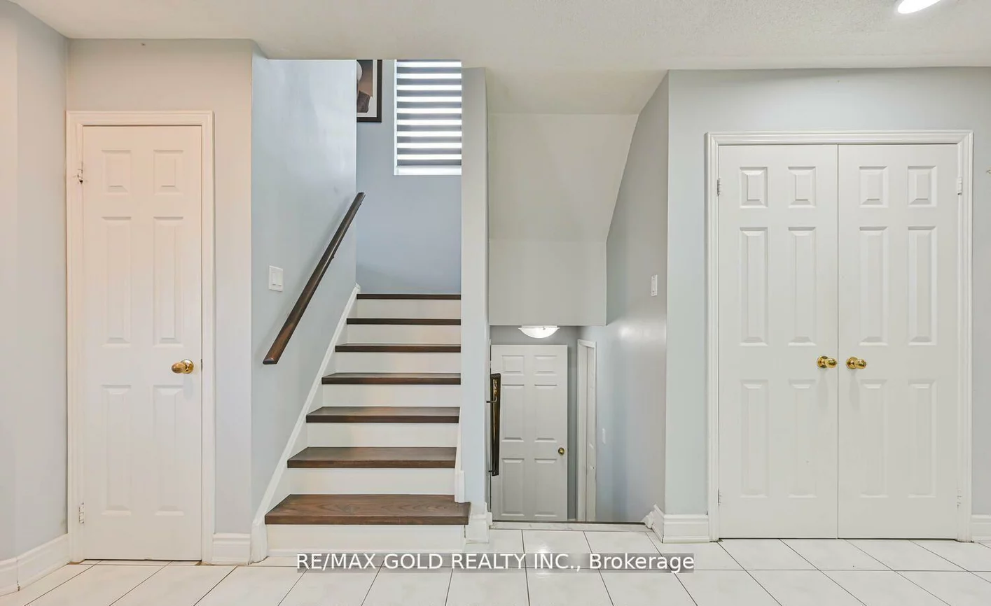 101, Beaconsfield, Fletcher's West, Brampton