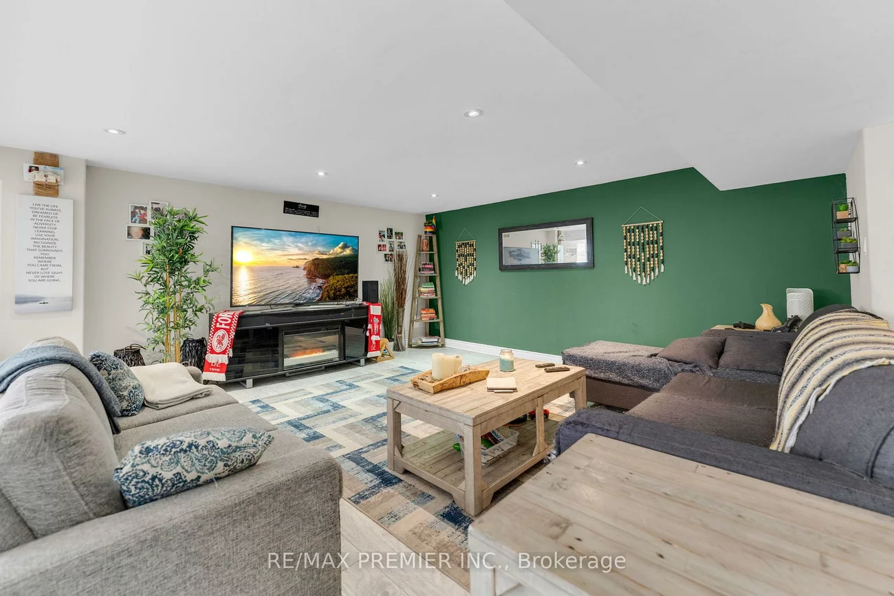 10, Pali, Vales of Castlemore, Brampton