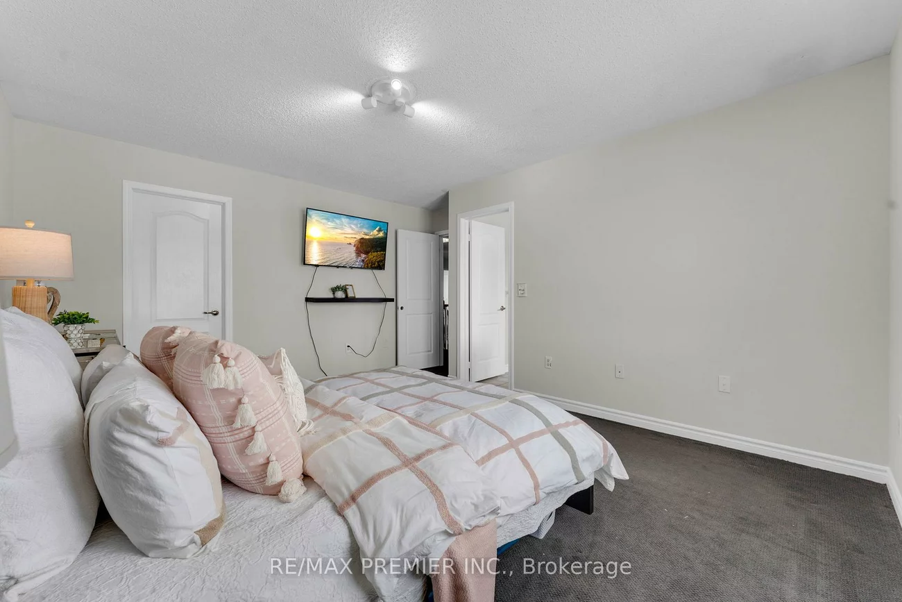 10, Pali, Vales of Castlemore, Brampton