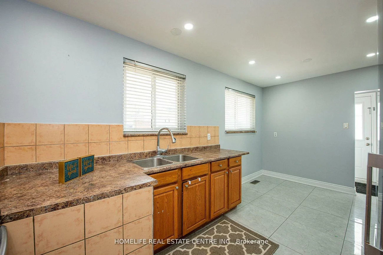 48, Northwood, Northwood Park, Brampton