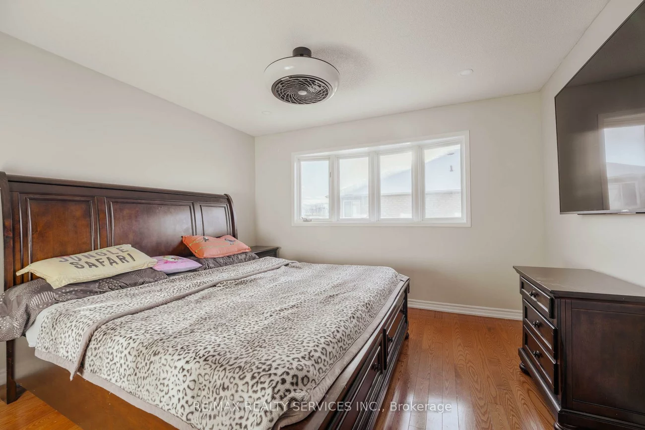 132, Lauraglen, Fletcher's Creek South, Brampton