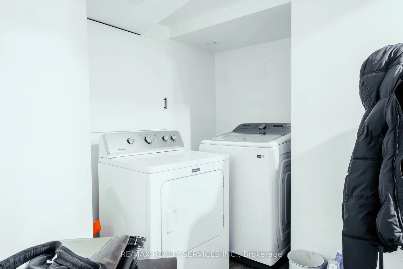 132, Lauraglen, Fletcher's Creek South, Brampton