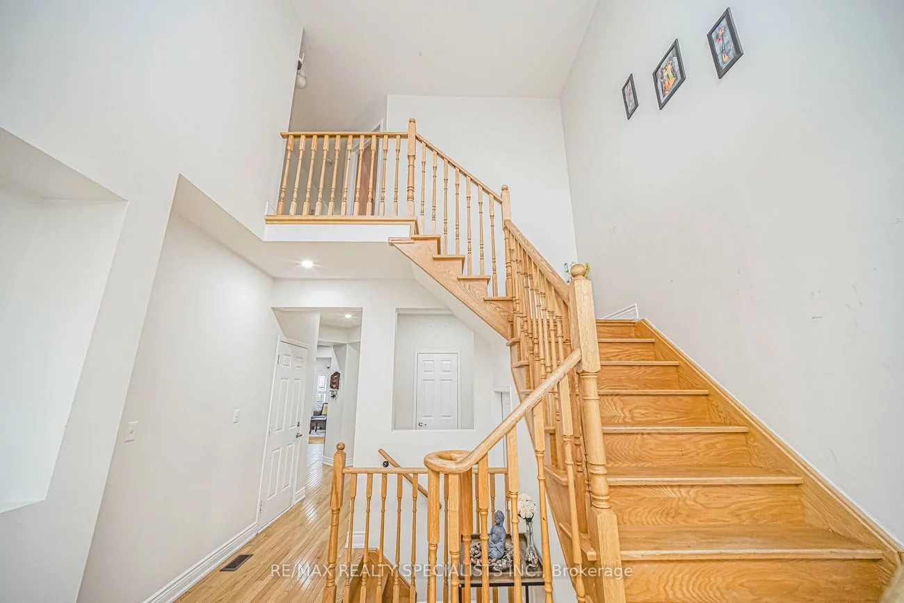 227, Valleyway, Credit Valley, Brampton