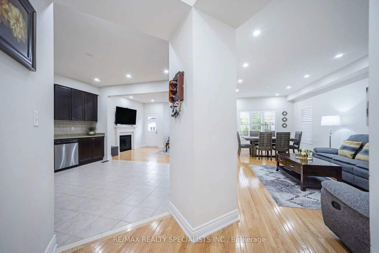 227, Valleyway, Credit Valley, Brampton