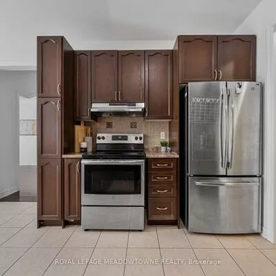 15, New Hampshire, Westgate, Brampton