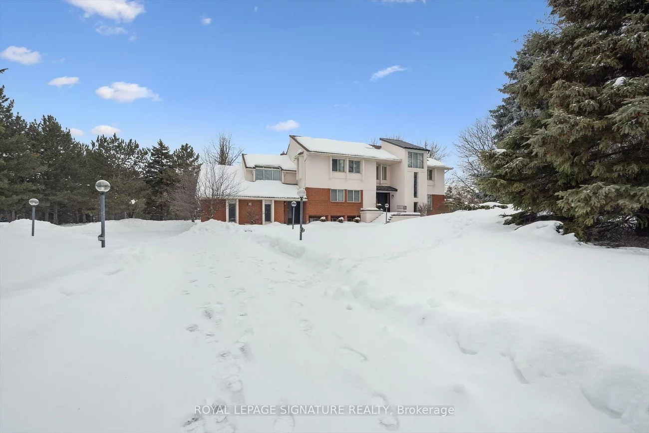 28, Manswood, Claireville Conservation, Brampton