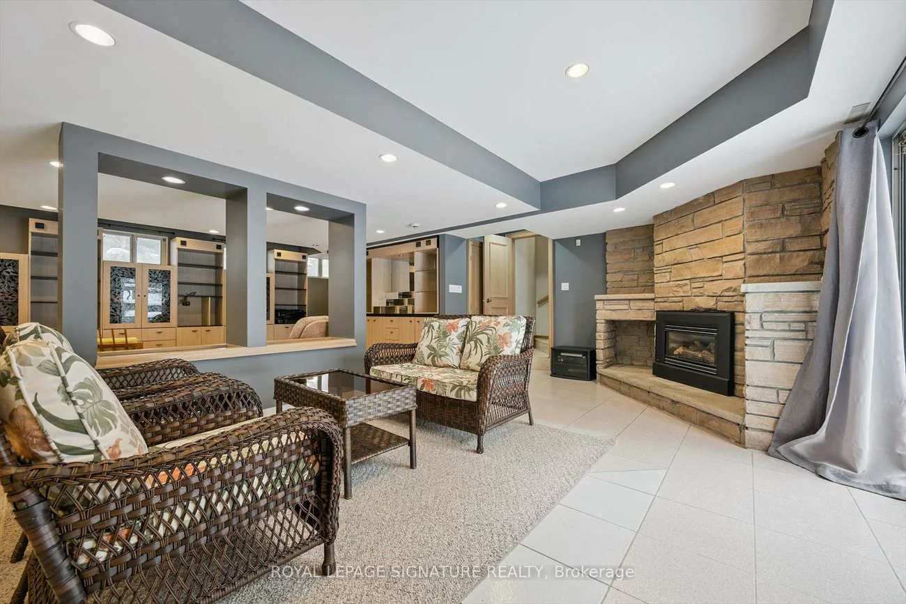 28, Manswood, Claireville Conservation, Brampton