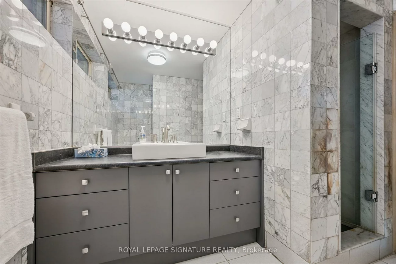 28, Manswood, Claireville Conservation, Brampton