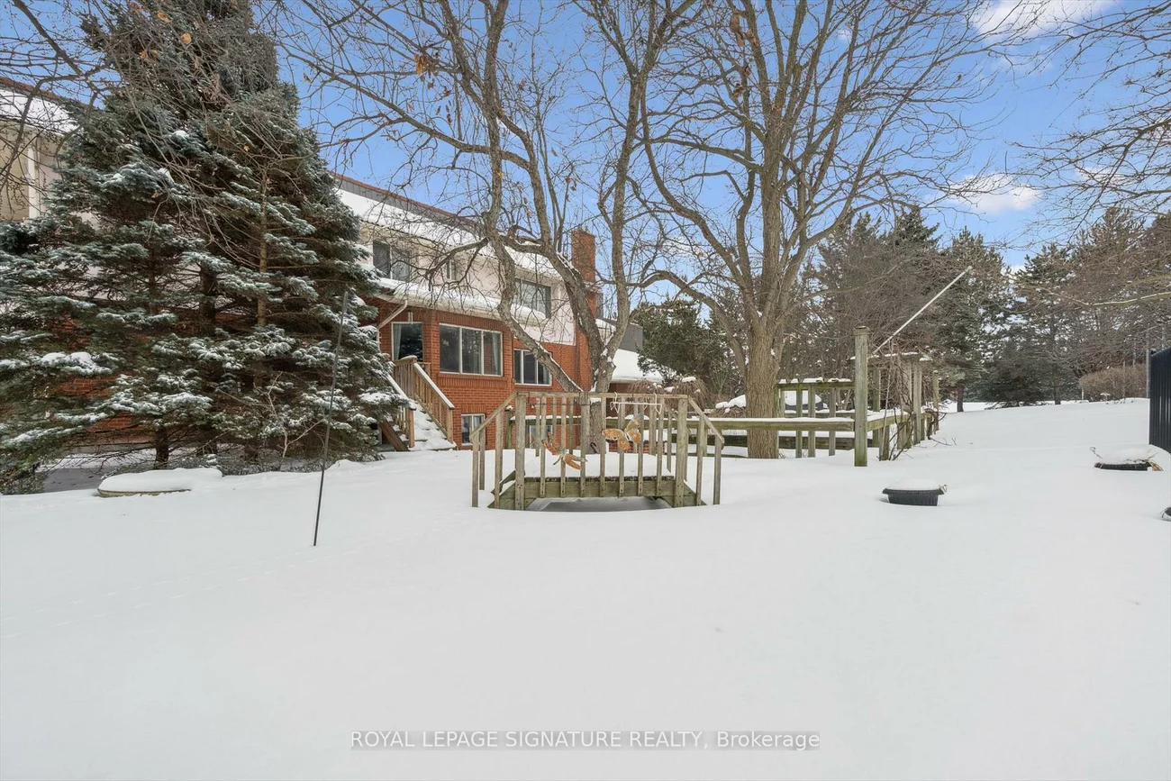28, Manswood, Claireville Conservation, Brampton