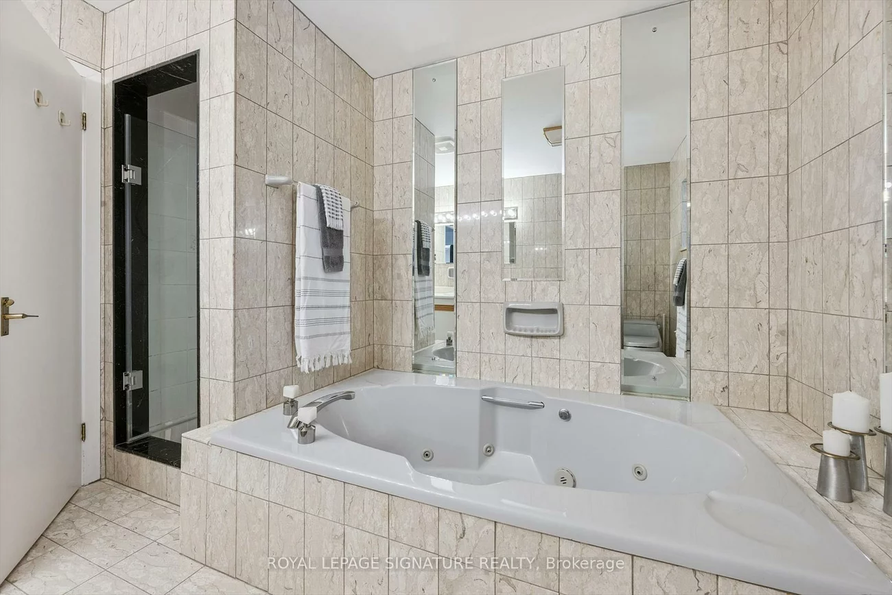 28, Manswood, Claireville Conservation, Brampton