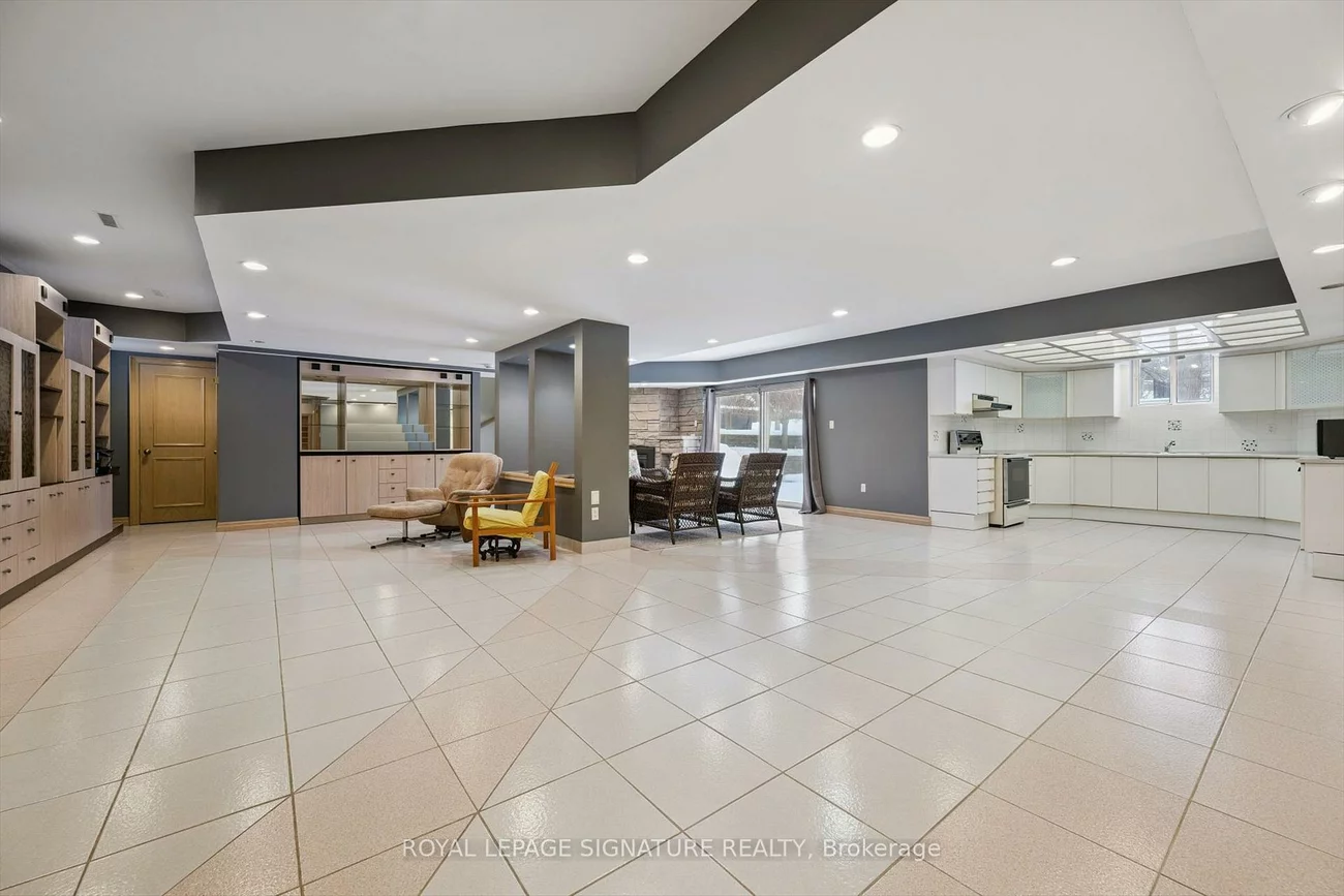 28, Manswood, Claireville Conservation, Brampton