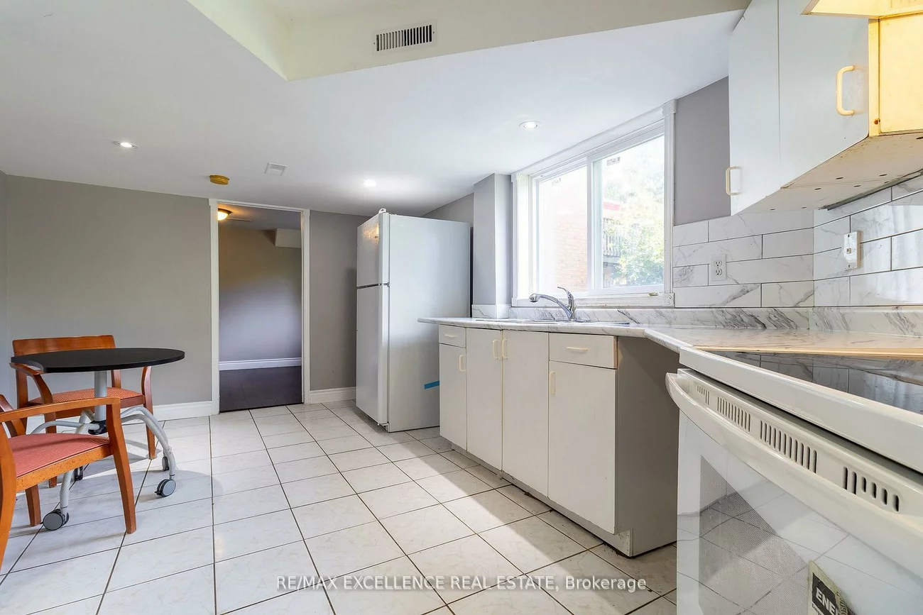 40, Monaco, Fletcher's Meadow, Brampton