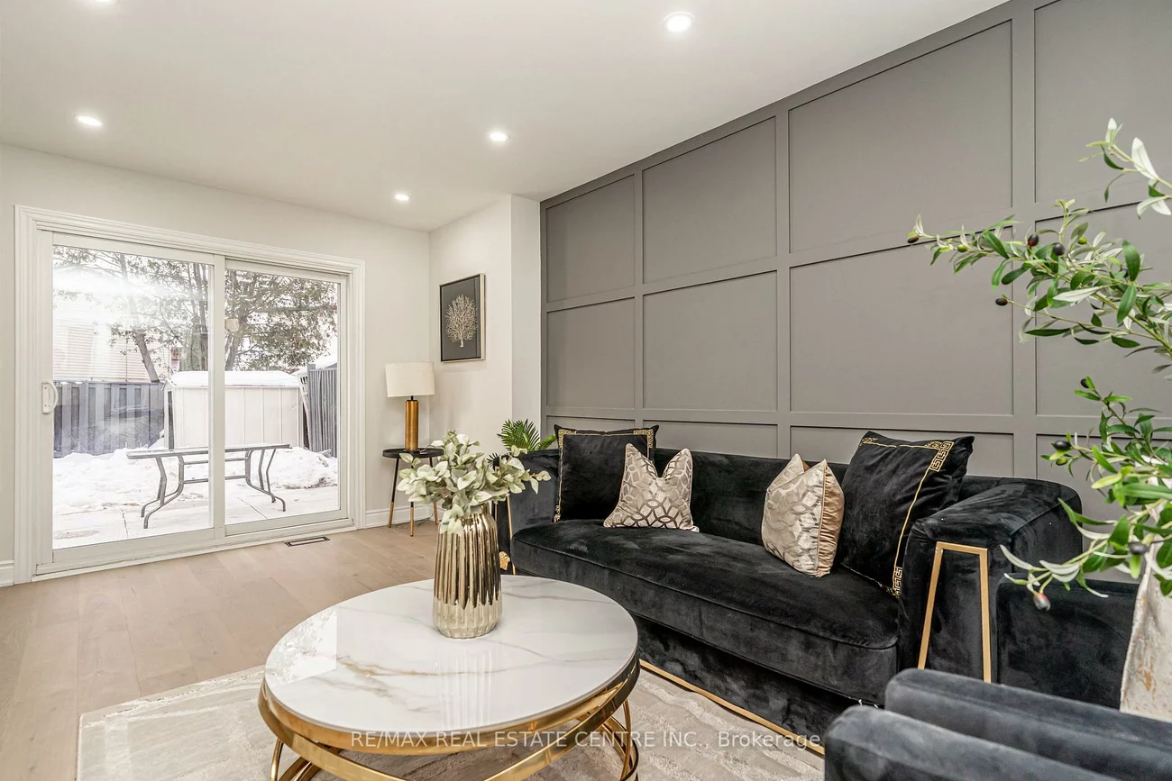 20, Hayden, Central Park, Brampton