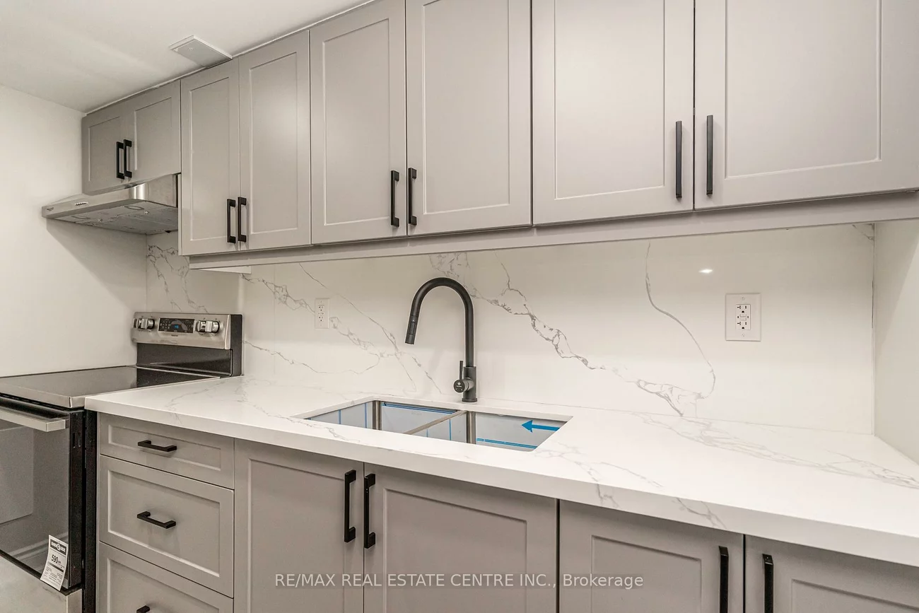 20, Hayden, Central Park, Brampton