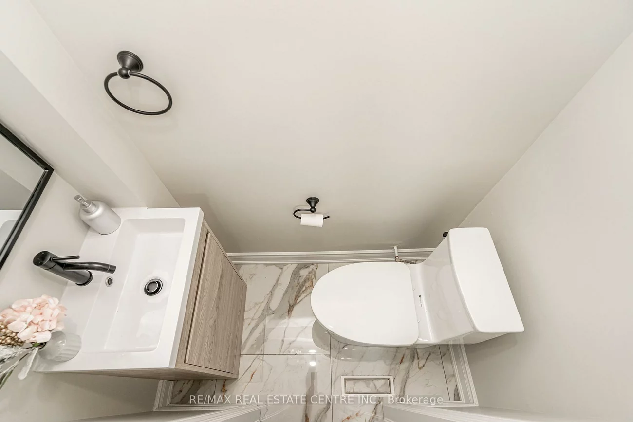 20, Hayden, Central Park, Brampton