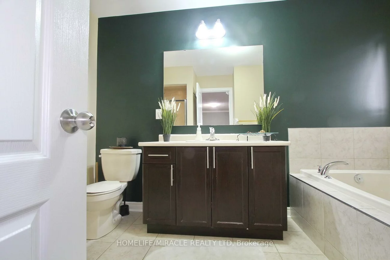 11, Bluffmeadow, Bram East, Brampton