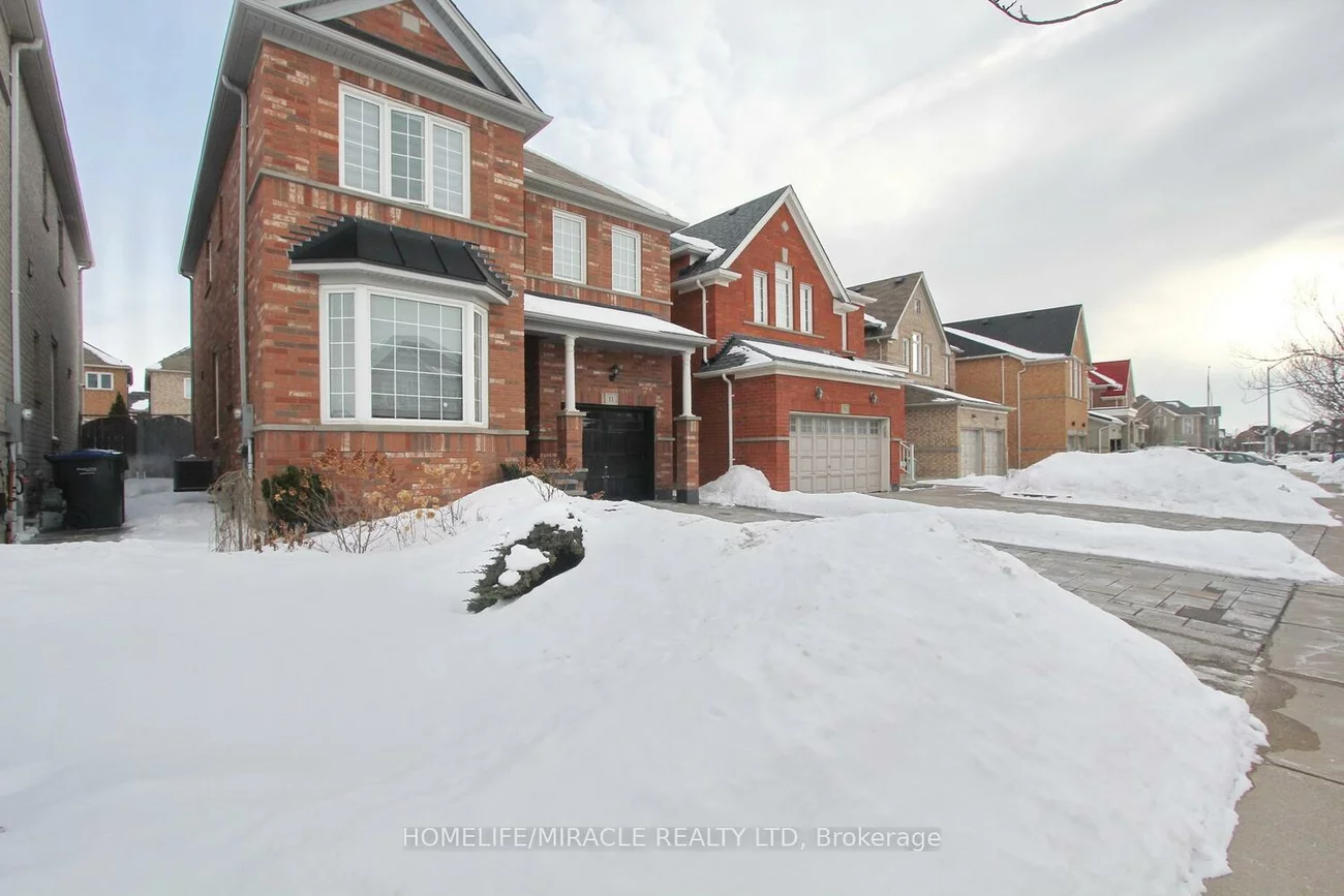 11, Bluffmeadow, Bram East, Brampton