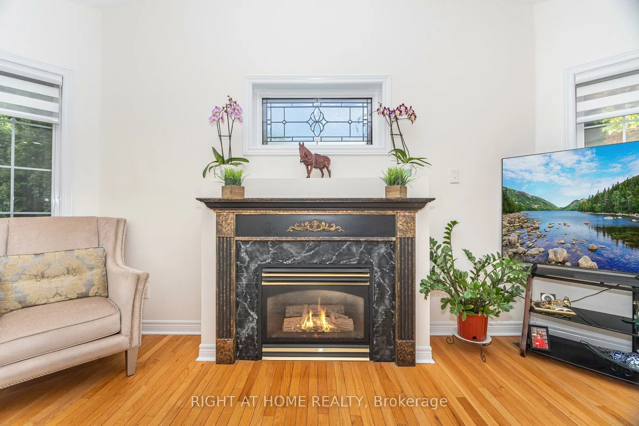 2, Melrose, Snelgrove, Brampton